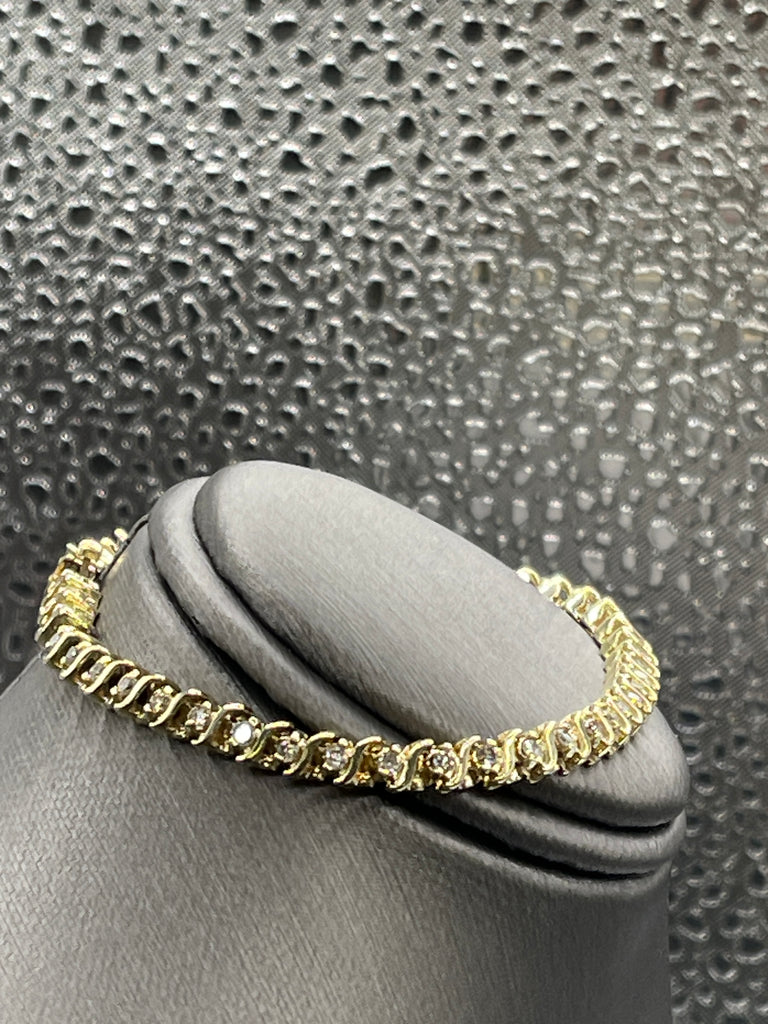 View six of Ladies 14 Karat Solid Yellow Gold Diamond Tennis Bracelet