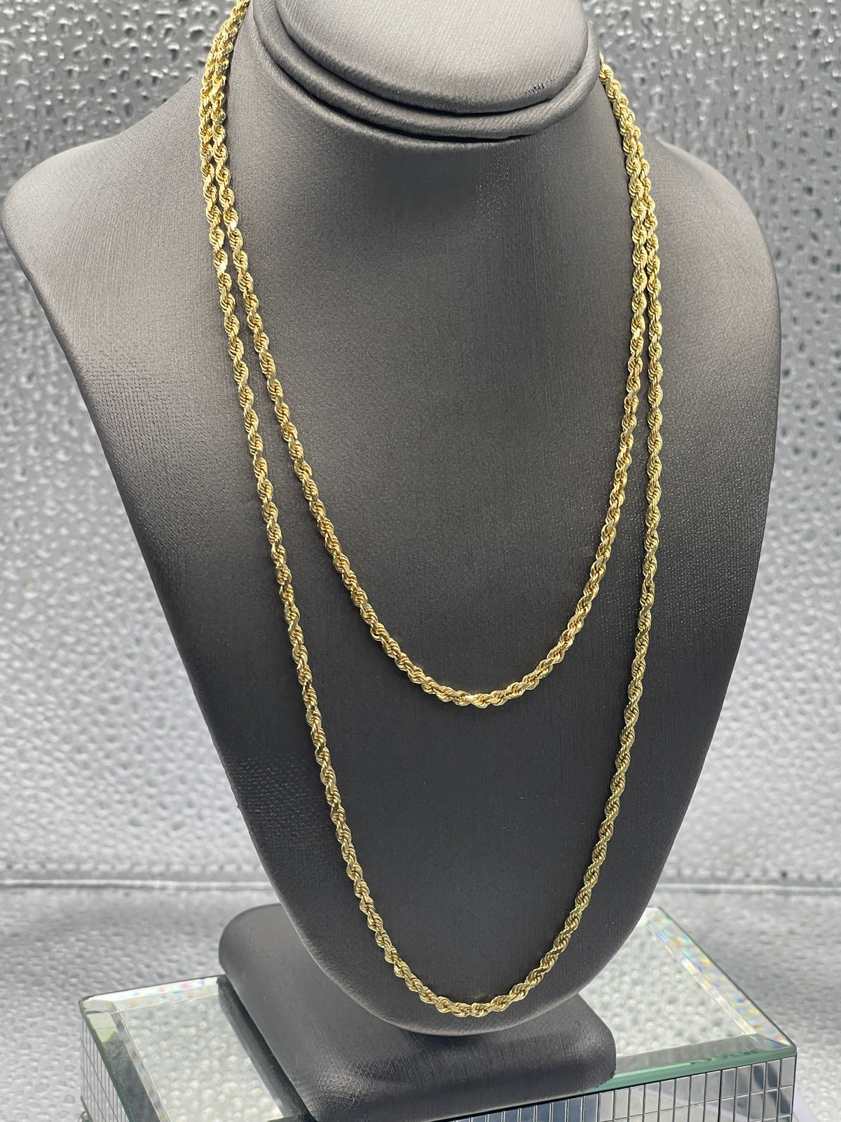 Ladies Fabulous 14 Karat Solid Yellow Gold Diamond Cut Rope Chain