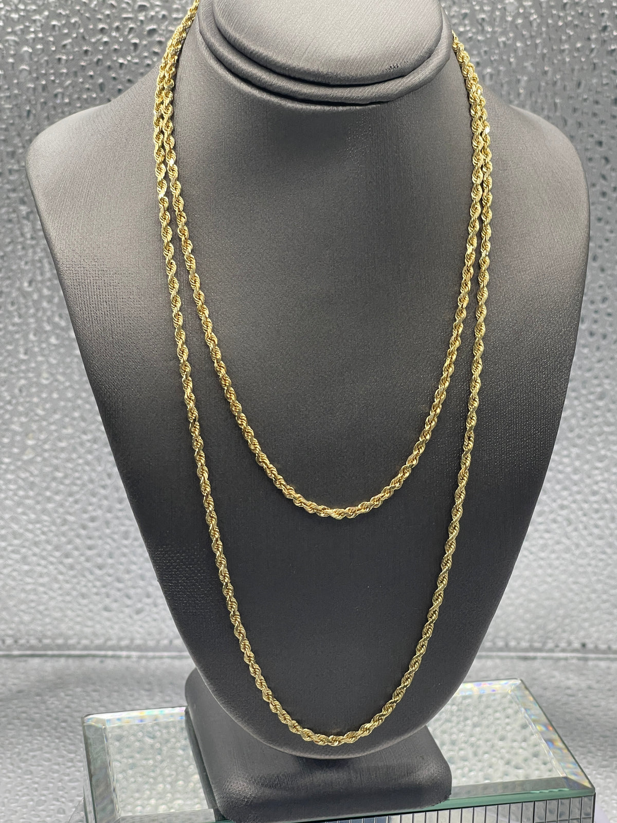Ladies Fabulous 14 Karat Solid Yellow Gold Diamond Cut Rope Chain