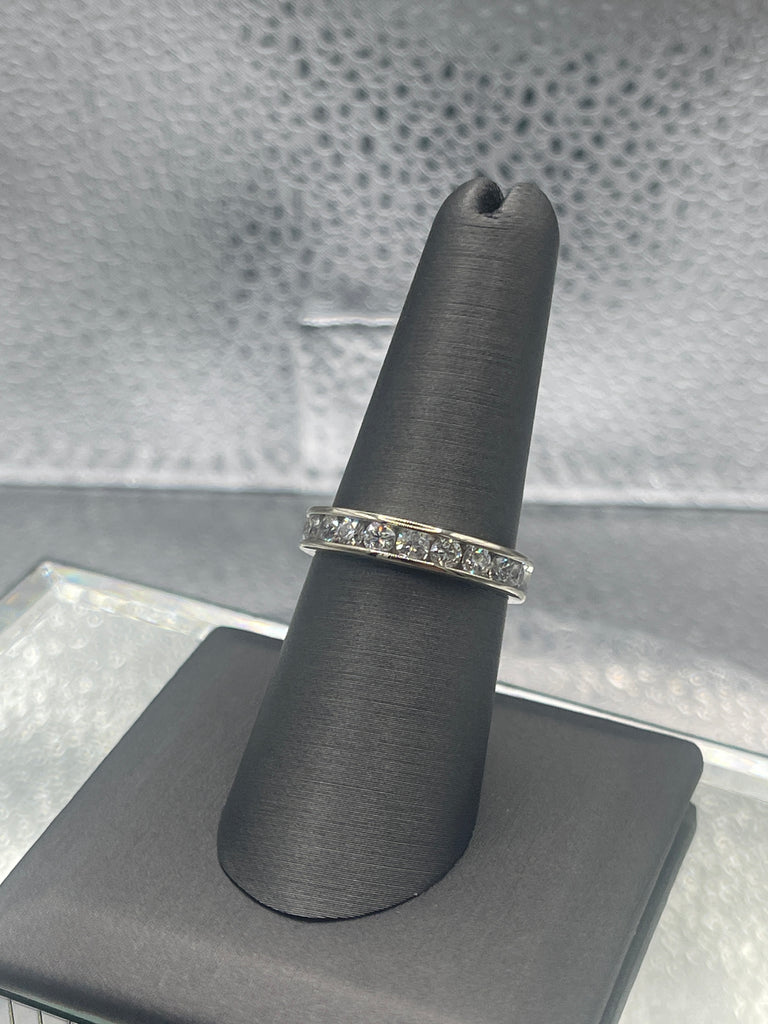 view two of Ladies of Mens 14 Karat Solid White Gold Diamond Band
