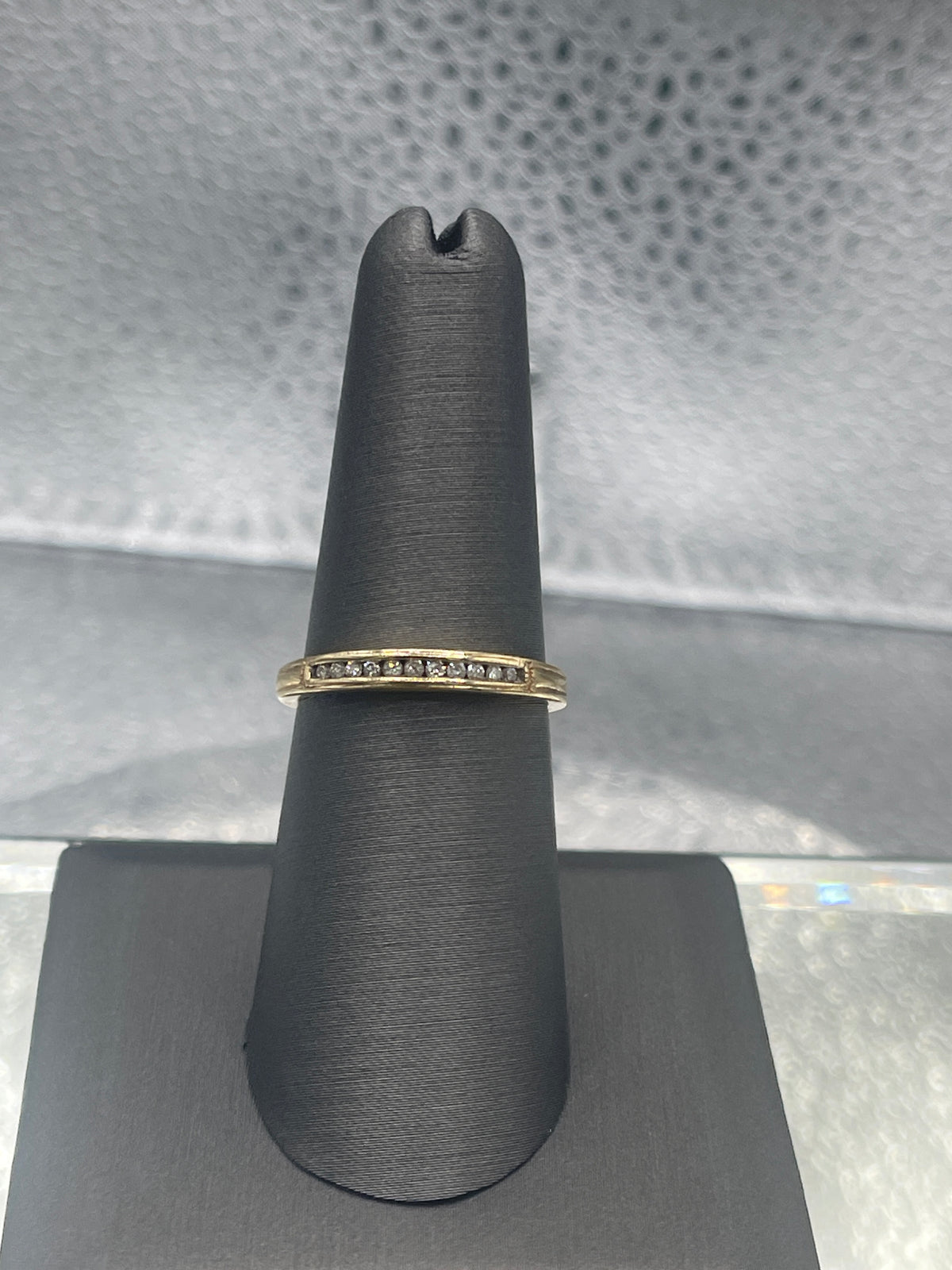 Ladies 14 Karat Solid Yellow Gold Diamond Band