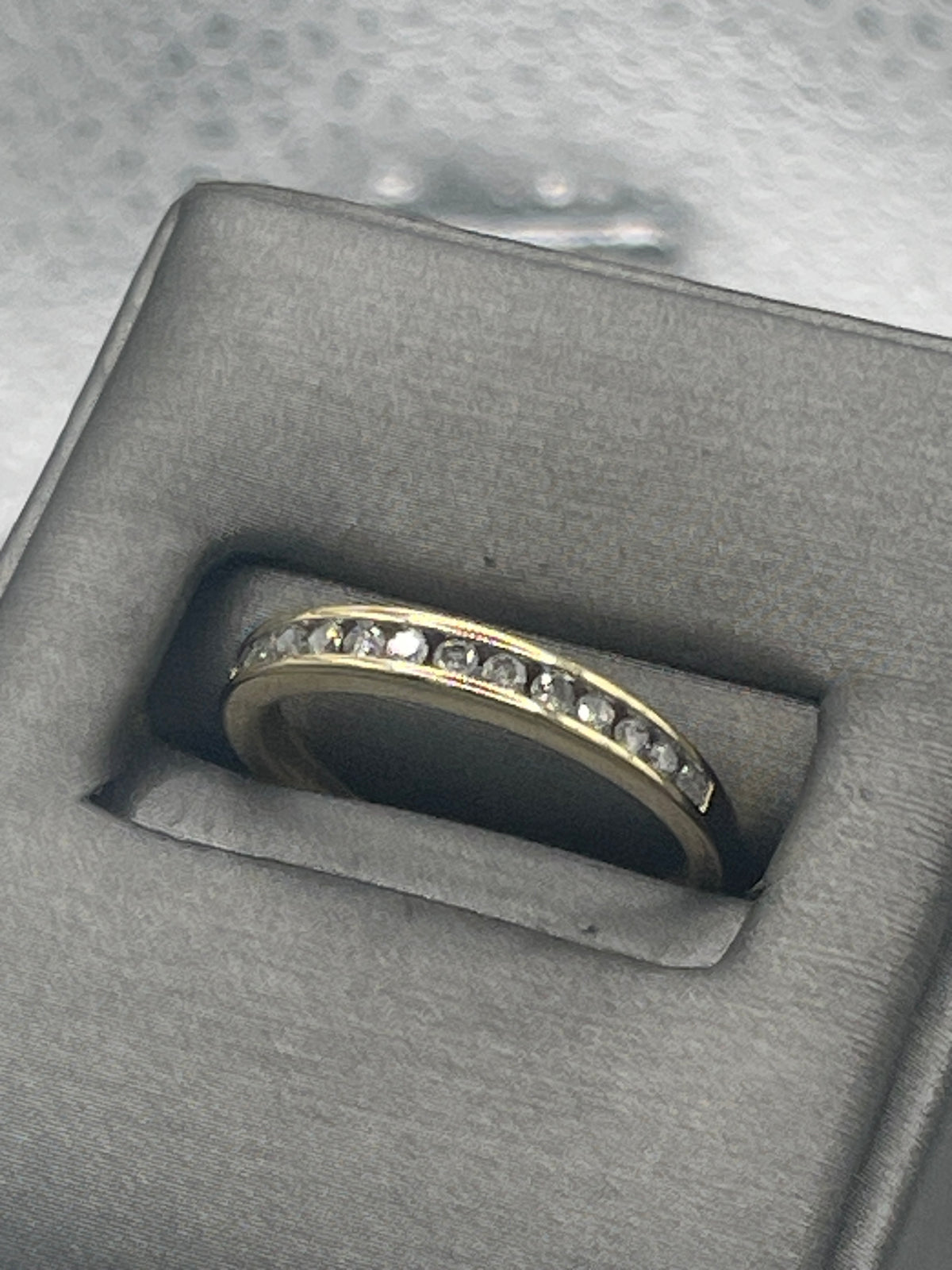 Ladies 10 Karat Solid Yellow Gold Diamond Band