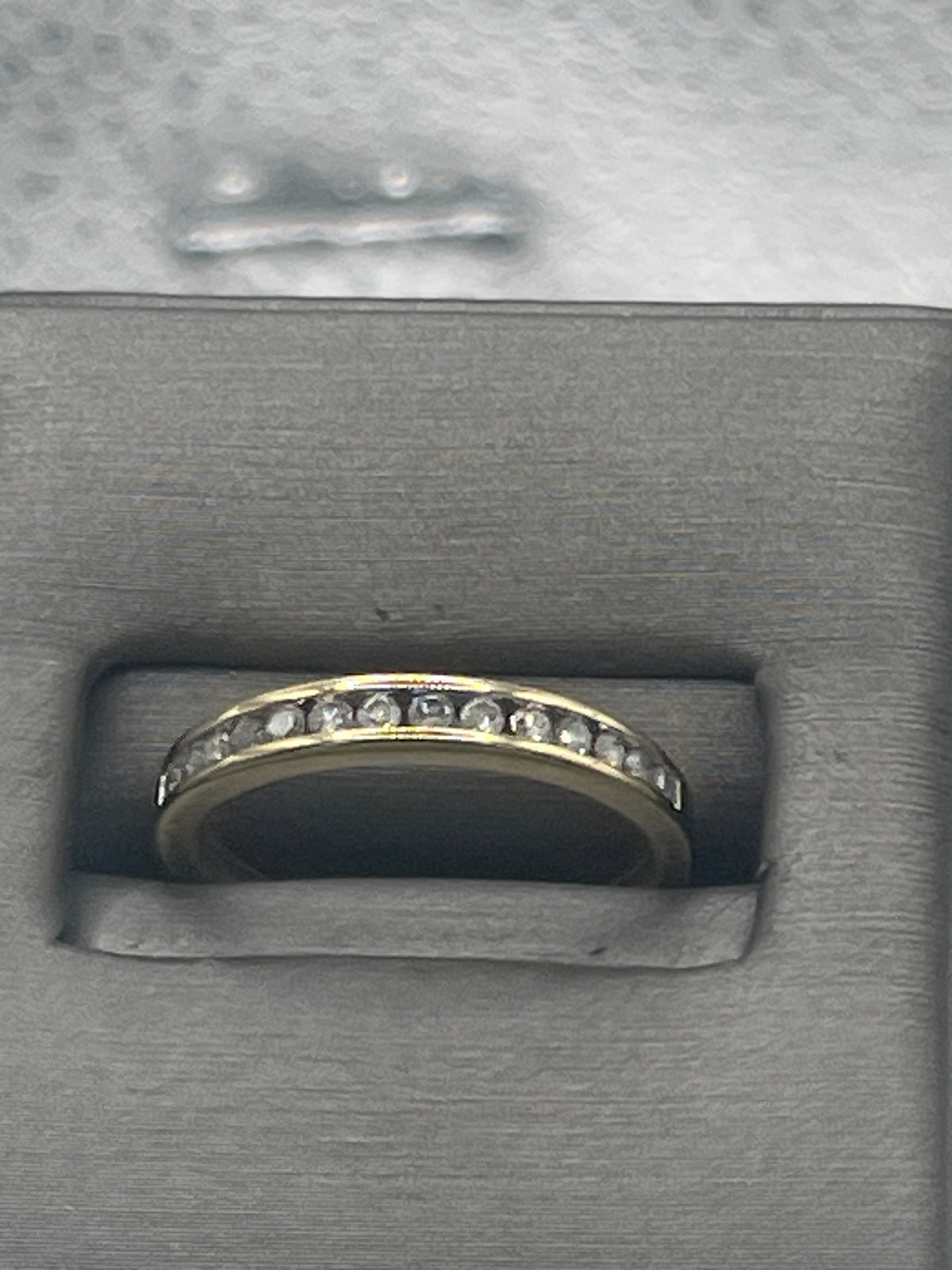 Ladies 10 Karat Solid Yellow Gold Diamond Band