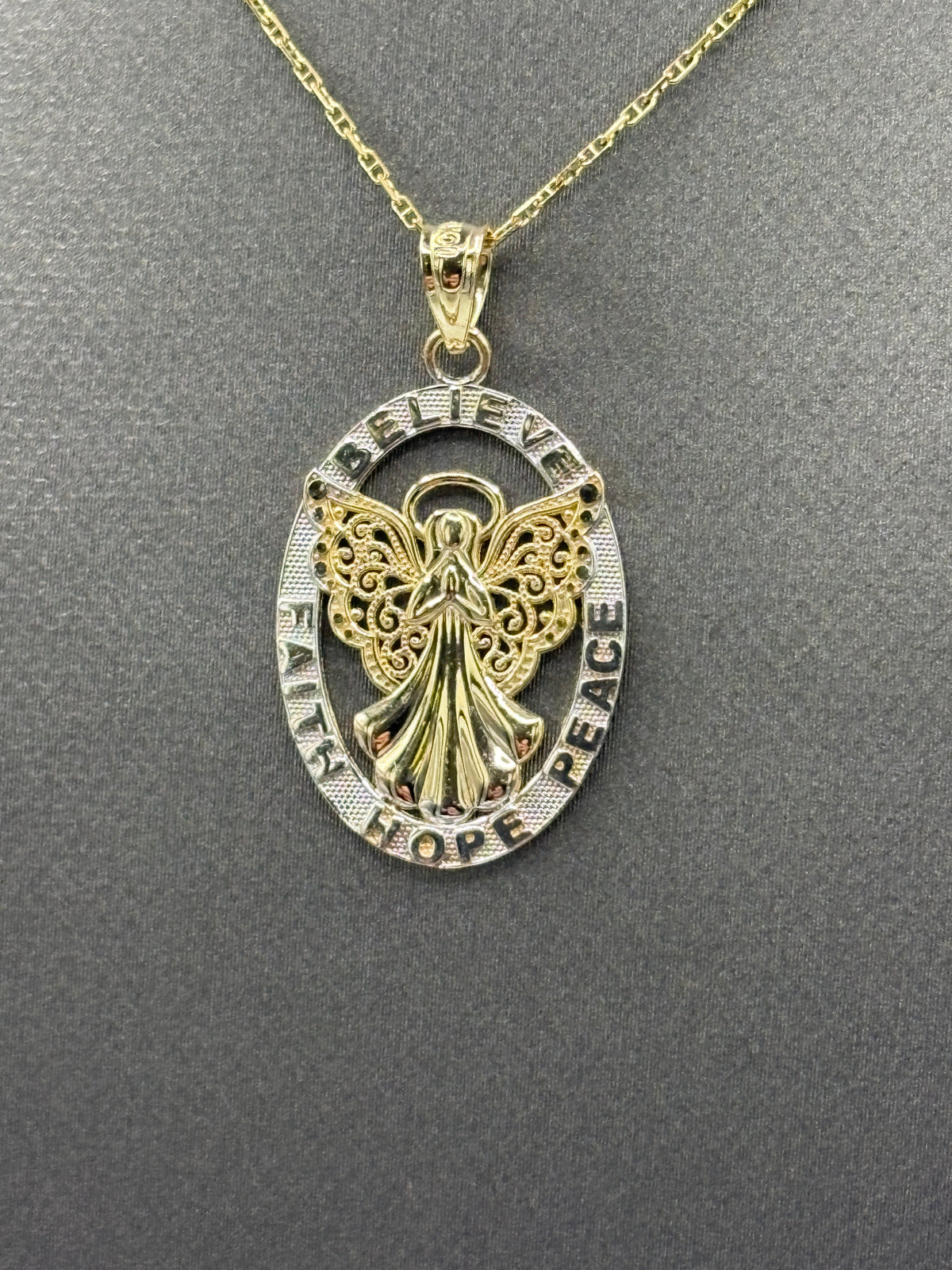 10kt Yellow Gold Oval with the word: Angel Pendant with Believe, Peace, Hope Faith