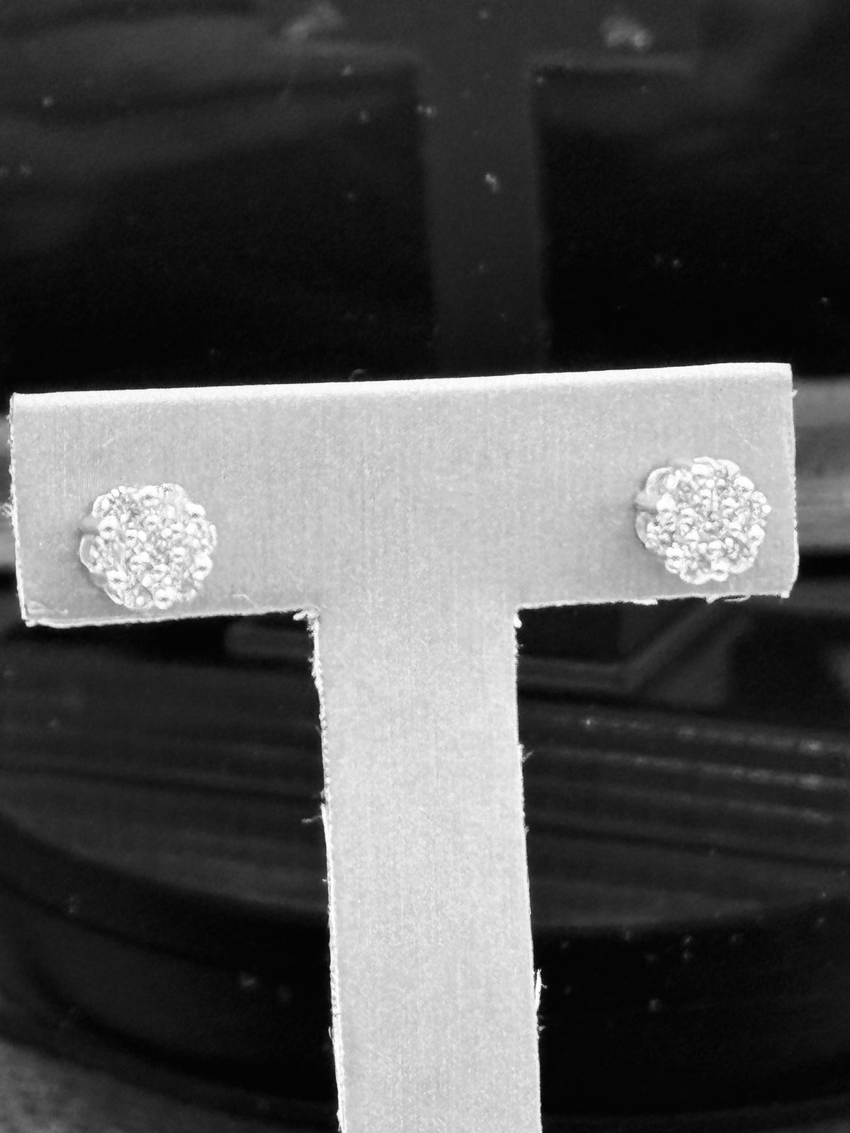 10kt white gold diamond cluster stud earrings