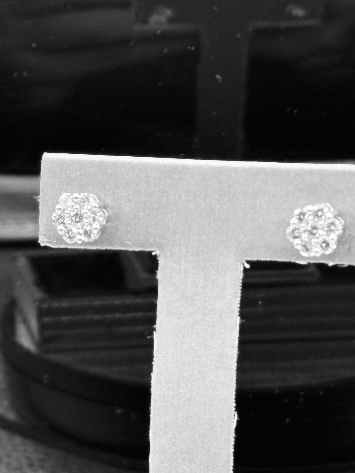 10kt white gold diamond cluster stud earrings