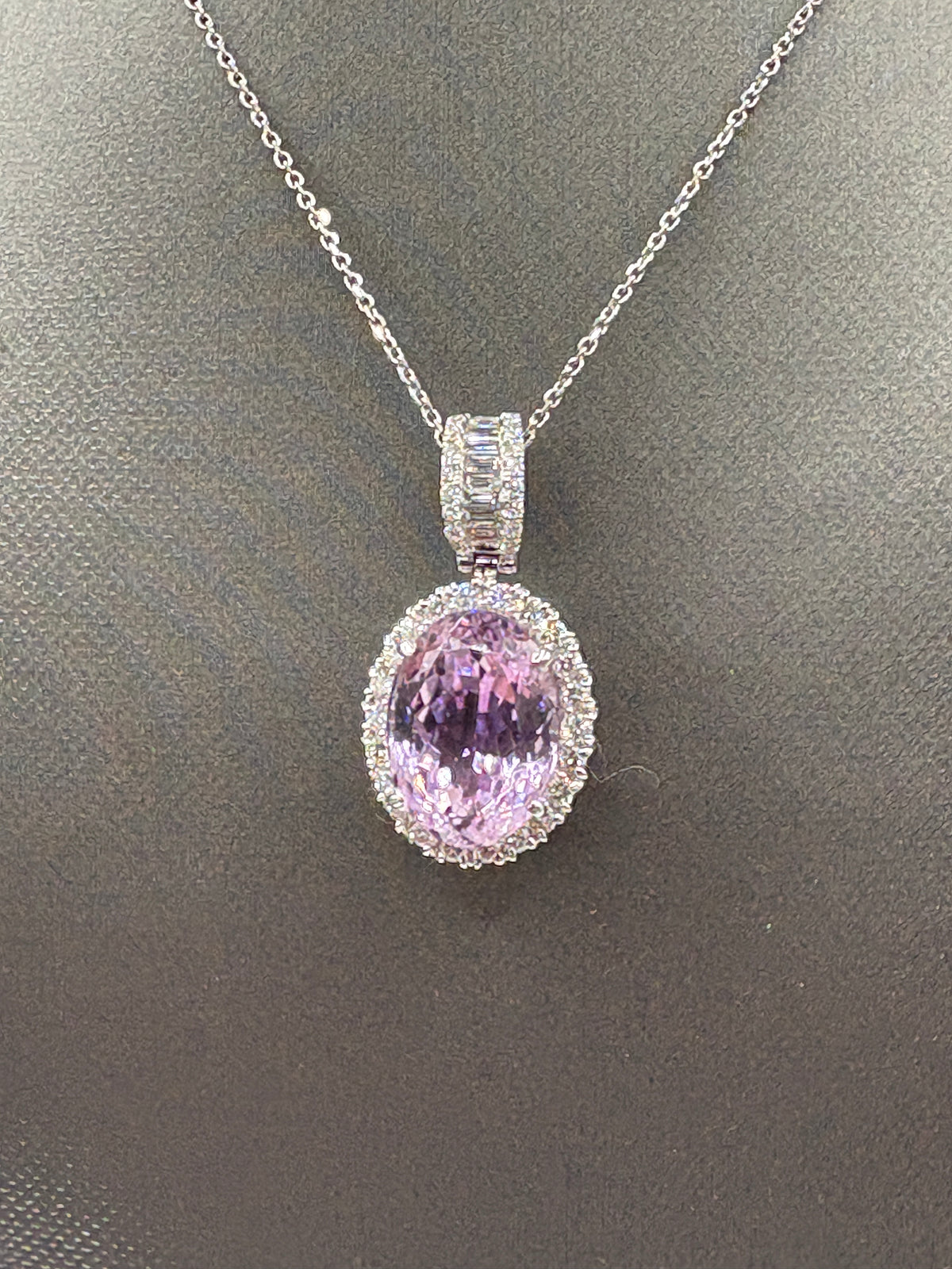 14kt white gold Kunzite and Diamond oval pendant