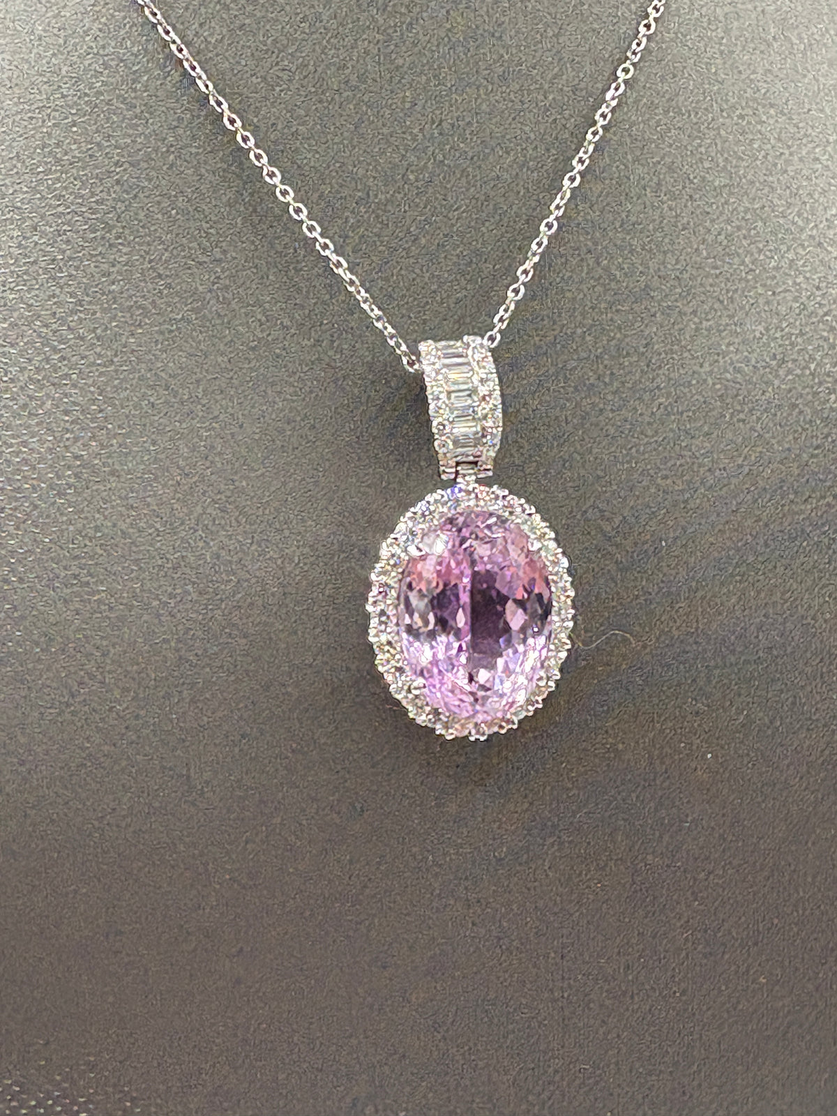 14kt white gold Kunzite and Diamond oval pendant
