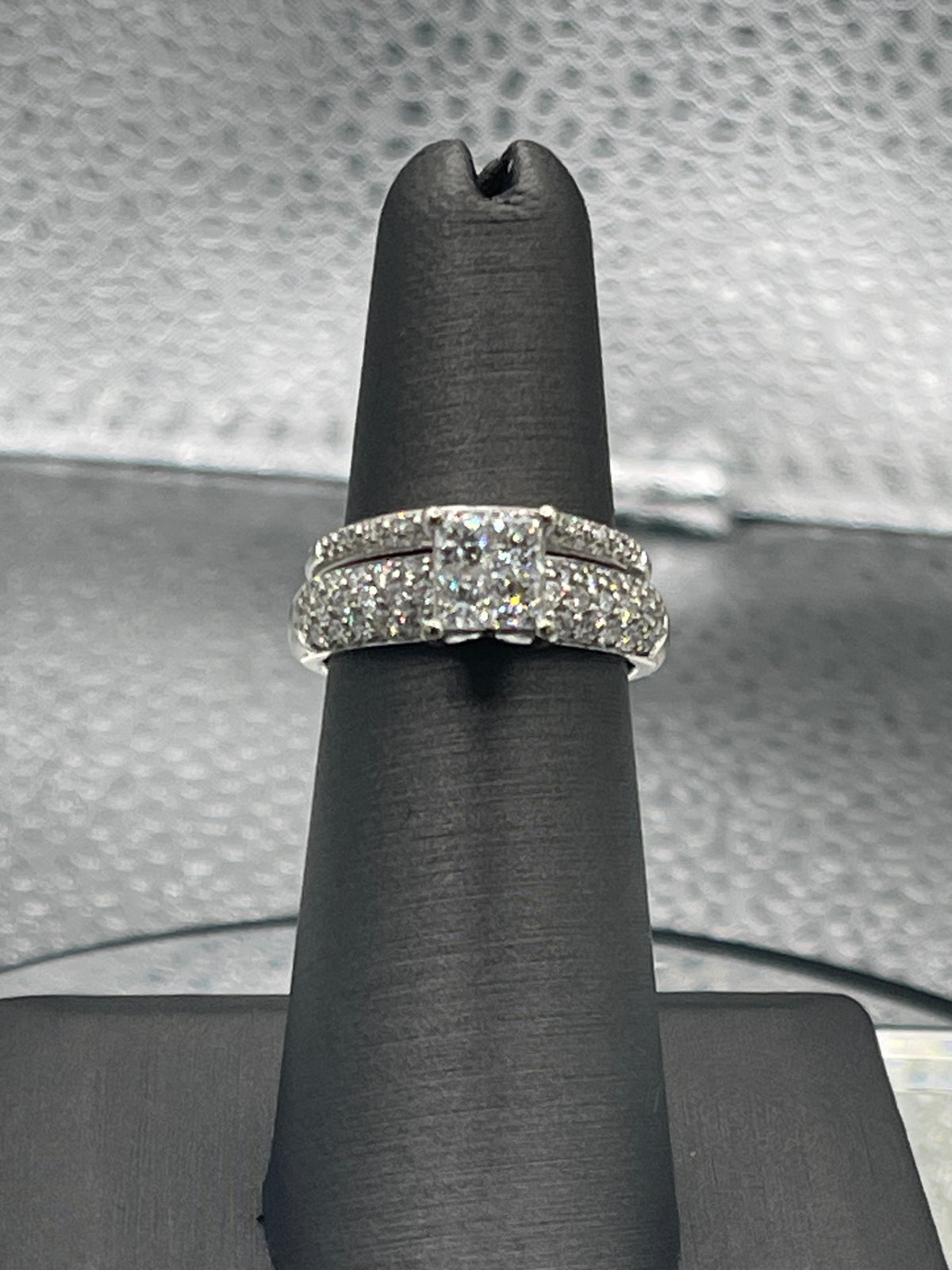 Ladies 14 Karat White Gold Diamond Engagement Set