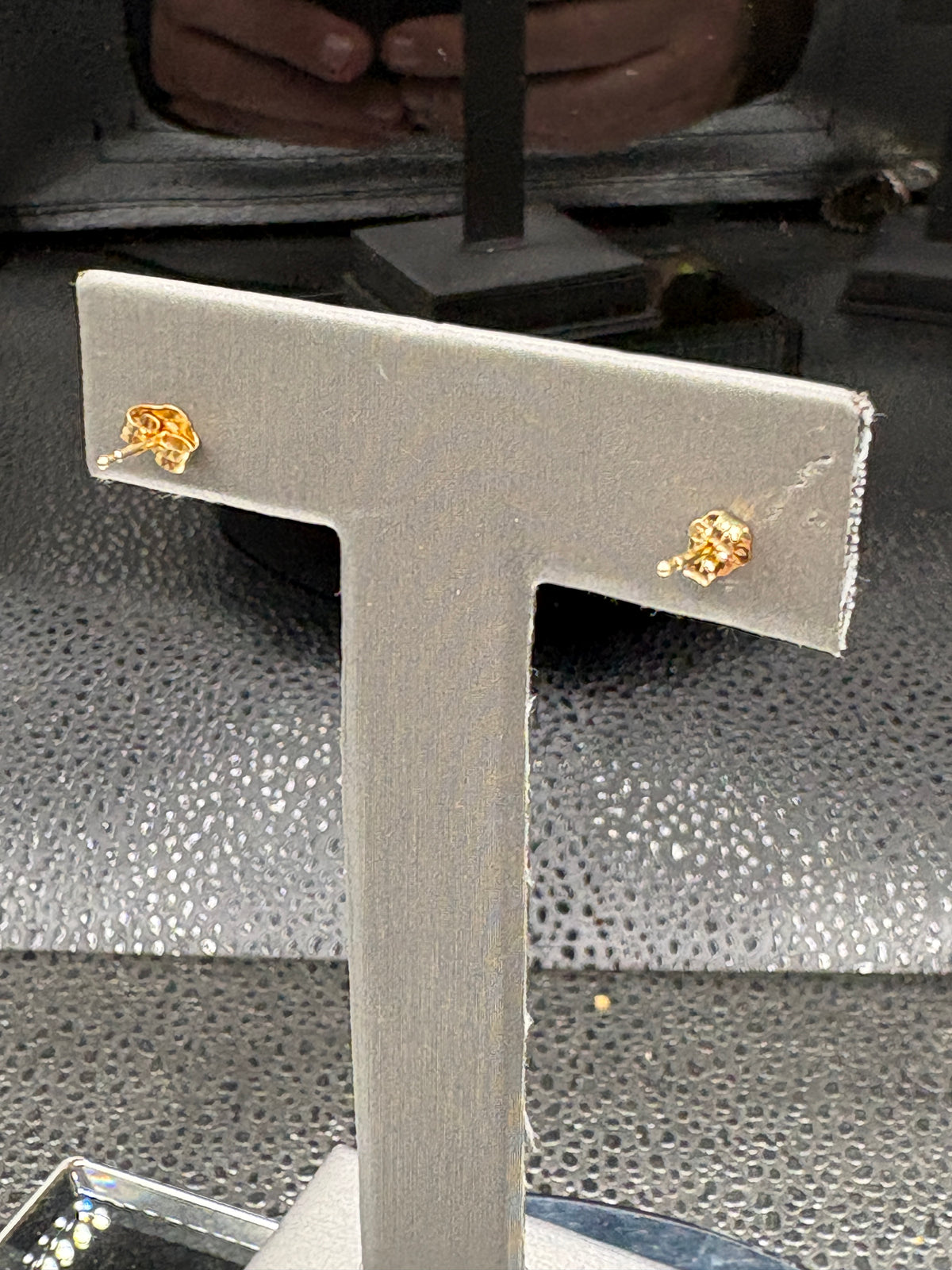 14 Karat Yellow Gold Tanzanite Stud Earrings