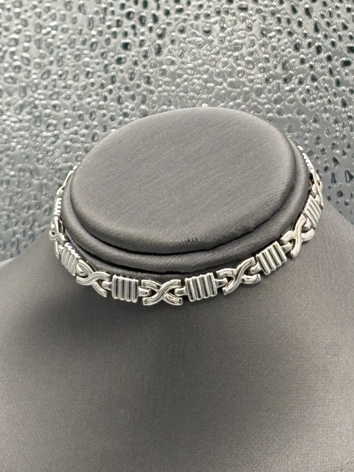 Ladies 14 Karat White Gold Double Link Design Bracelet