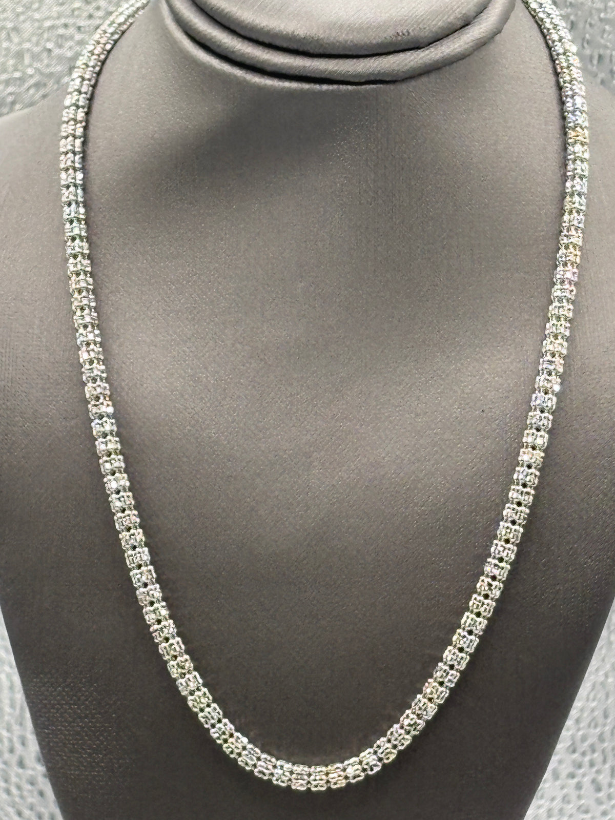 Fabulous Ladies 14 Karat White Gold Sparkle Like Diamond Chain
