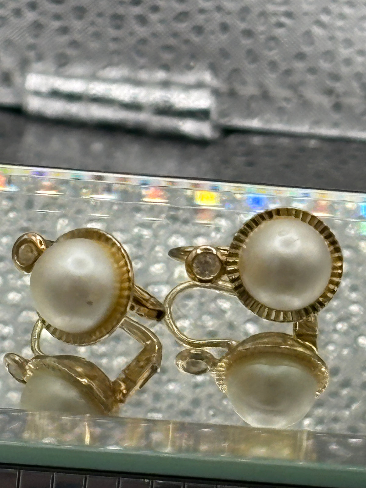 Ladies 14 Karat Yellow Gold Diamond & Pearl Dangling Earrings