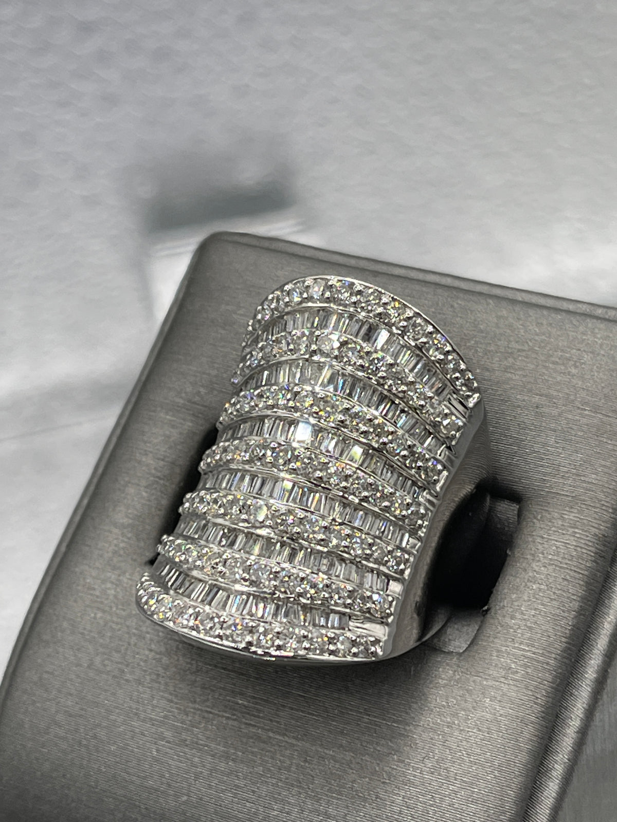 Ladies 14 Karat White Gold Diamond Cocktail Ring