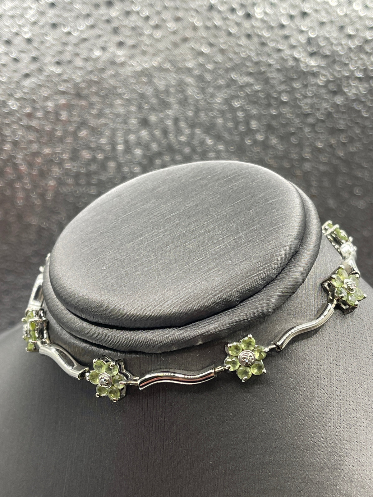 Ladies 14 Karat White Gold Peridot & Diamond Floral Bracelet