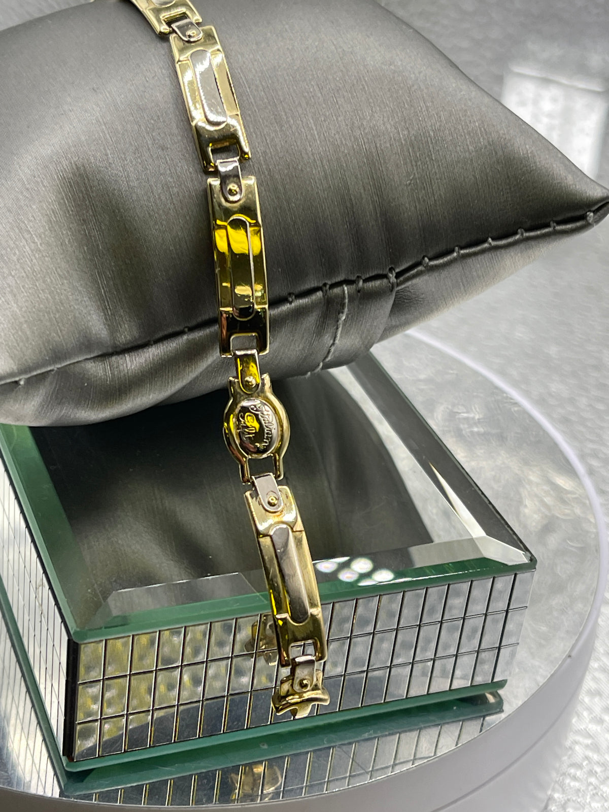 Ladies Fancy 18 Karat Yellow & White Gold Italian Gift Bracelet