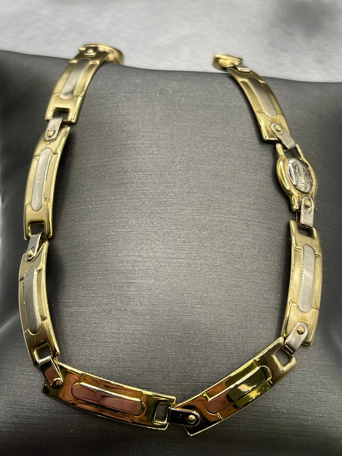 Ladies Fancy 18 Karat Yellow & White Gold Italian Gift Bracelet