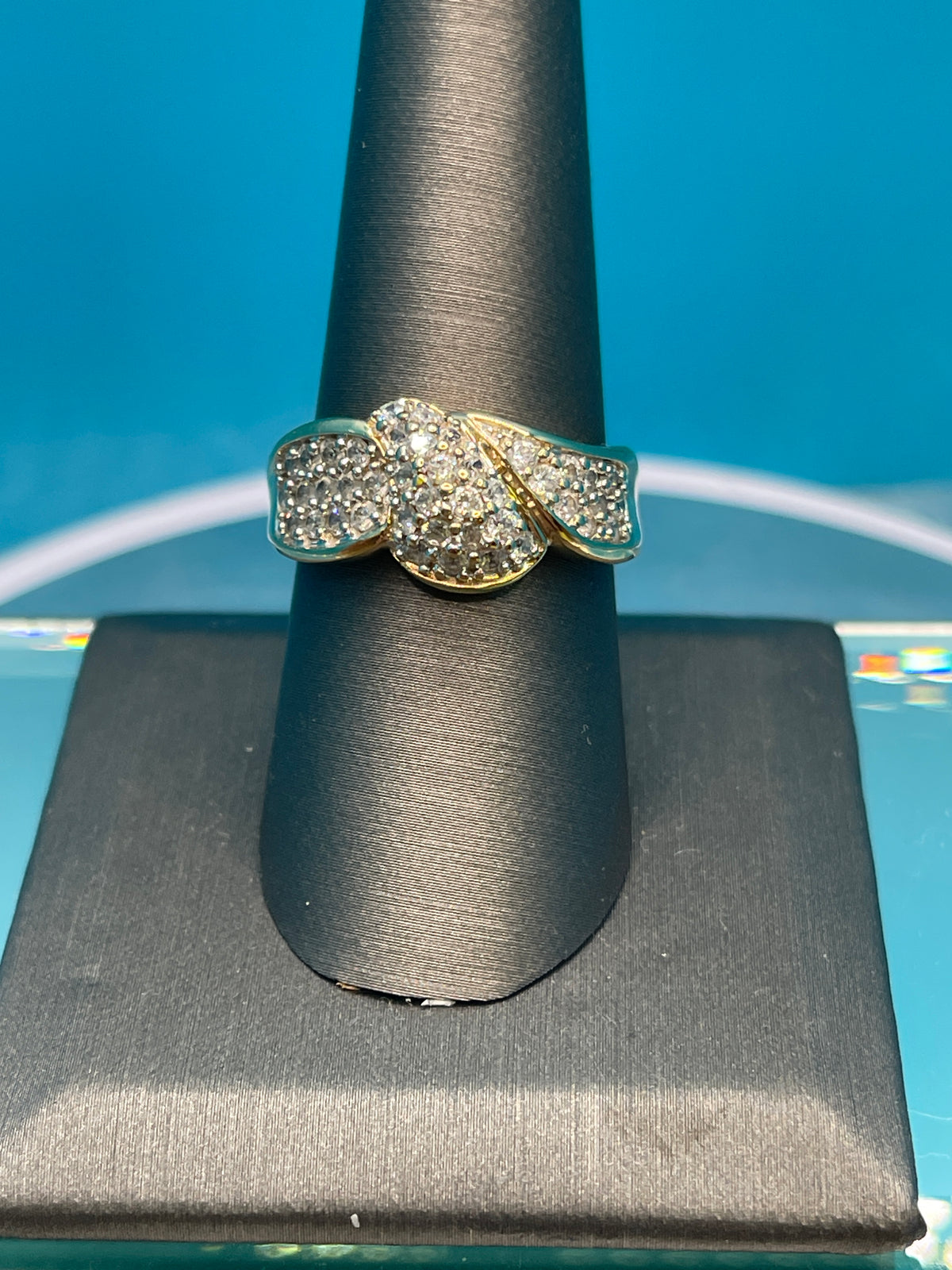 Ladies 14 Karat Yellow Gold Diamond Cluster Love Knot Ring