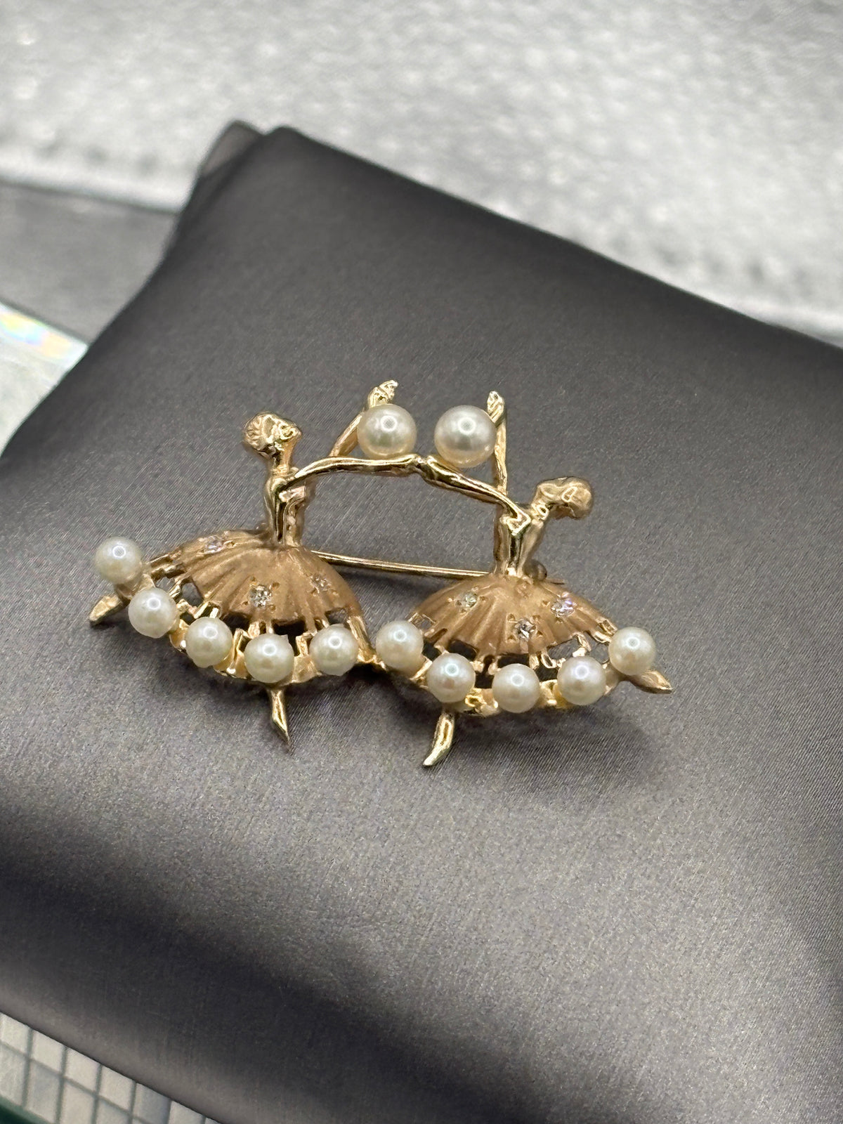Ladies 14 Karat Yellow Gold Twin Ballerina Diamond & Pearl Pin