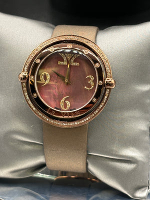 Vintage Ladies “New” limited edition #1 of 500 made Le Vian
