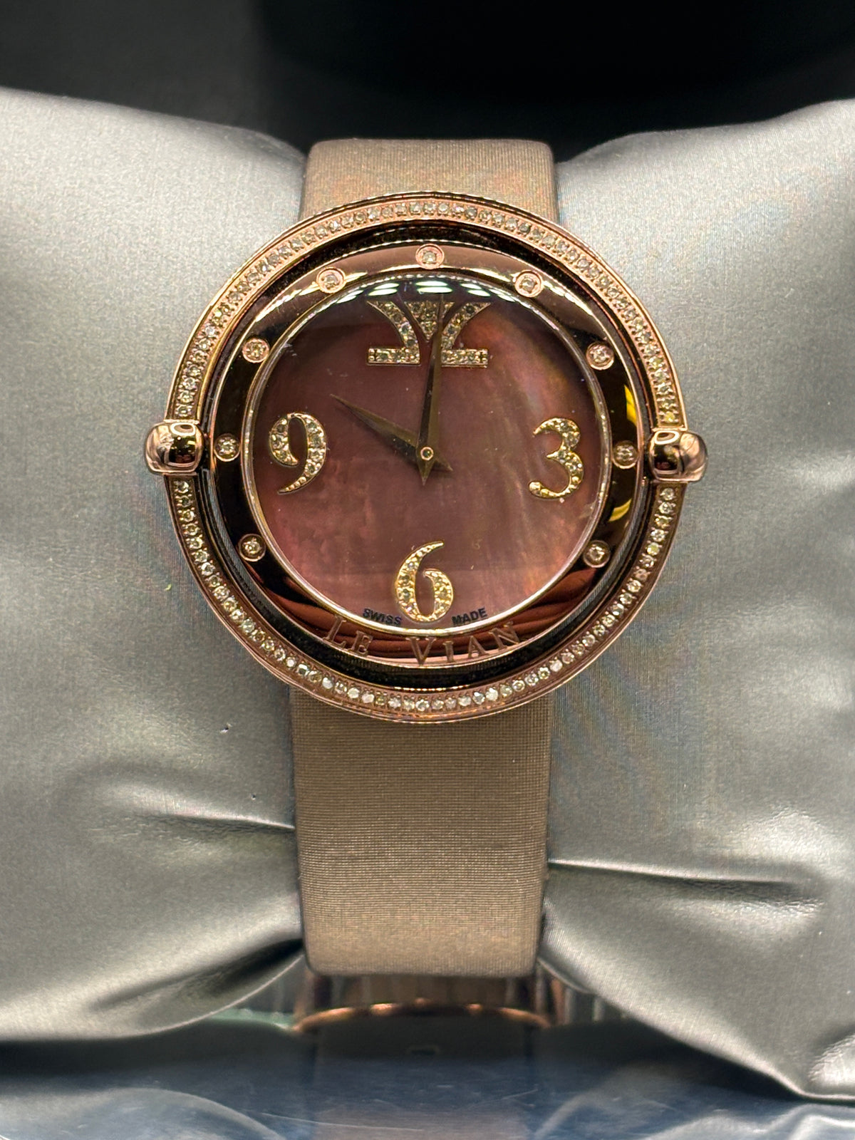Vintage Ladies “New” limited edition #1 of 500 made Le Vian