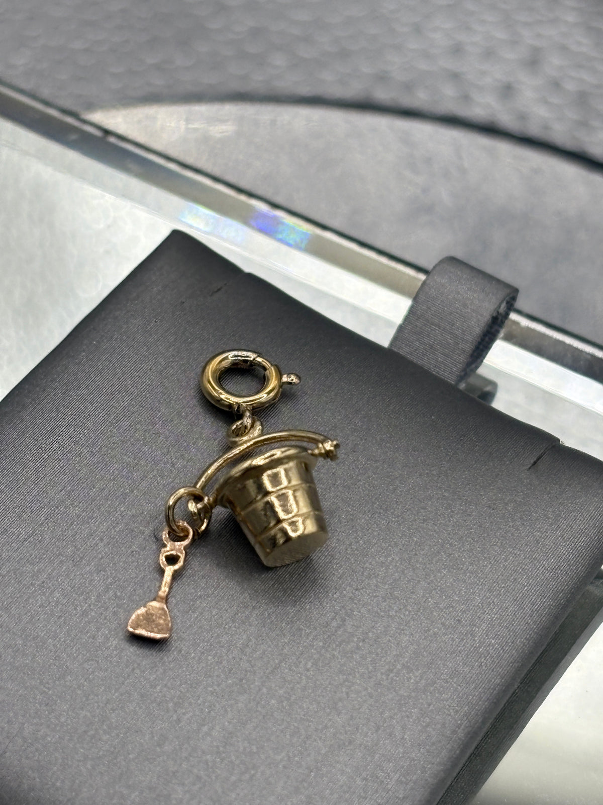 Vintage Ladies 14 Karat Yellow Gold Pale & Shovel Pendant