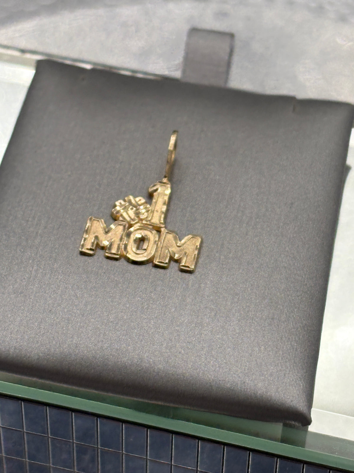 Ladies 14 Karat Yellow Gold #1MOM Pendant