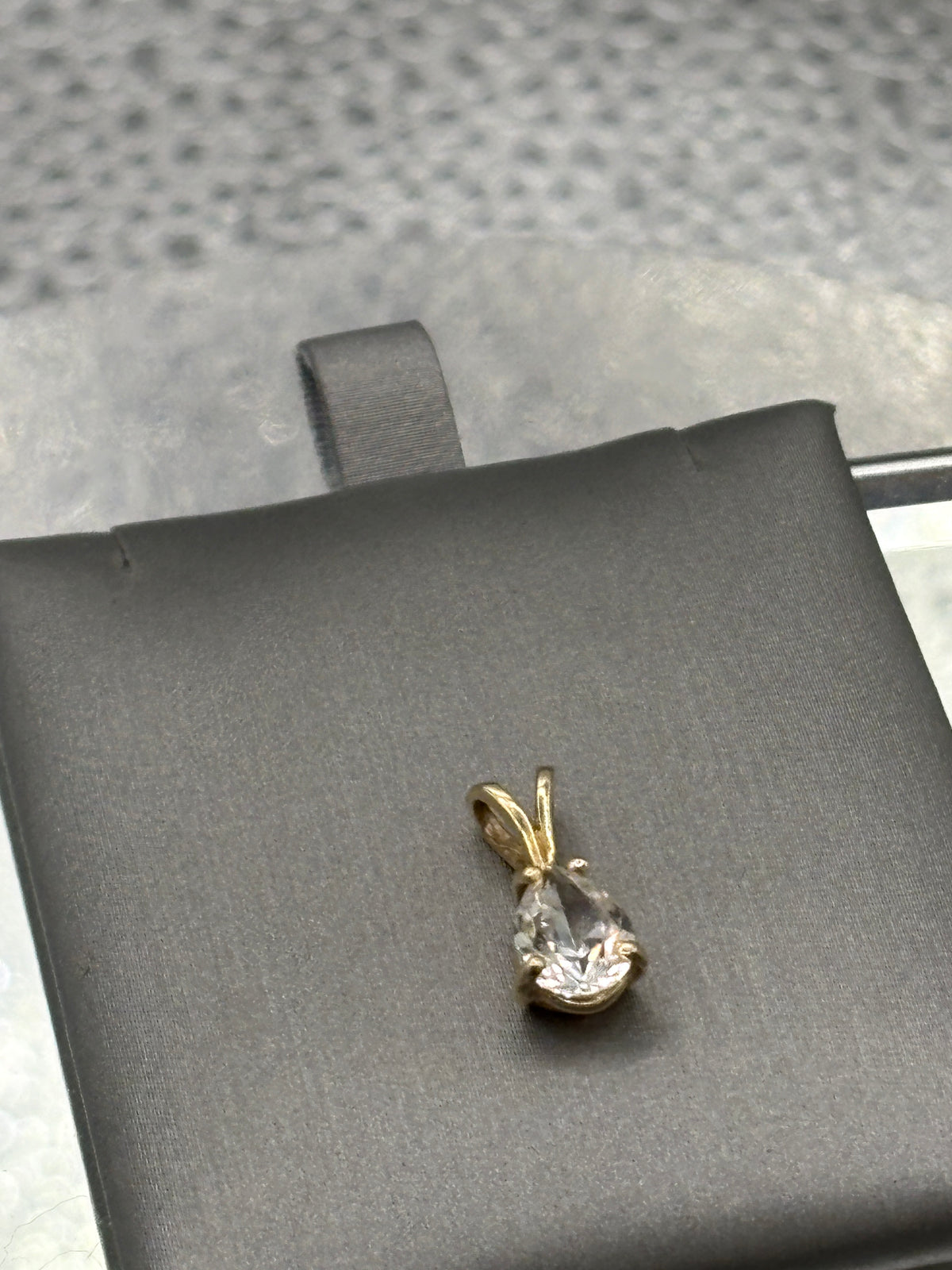 Ladies 14 Karat Yellow Gold Pear Shaped CZ Pendant