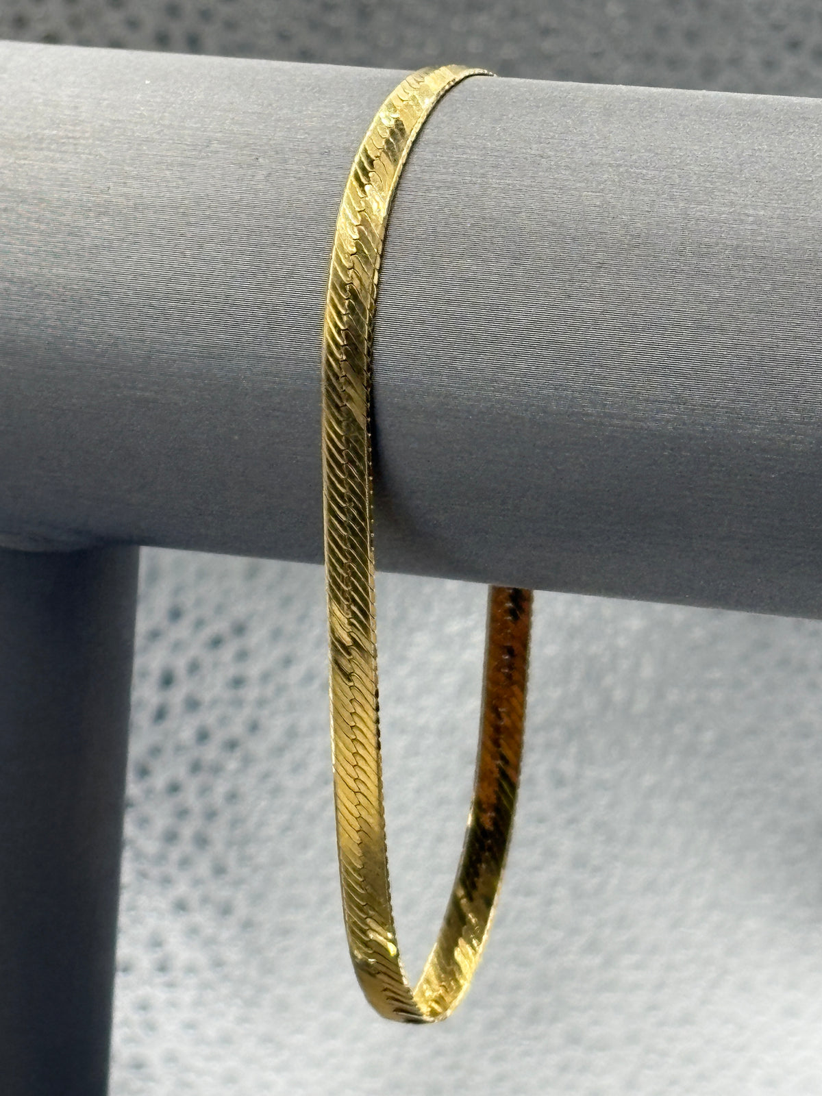 Ladies / Gents 14 Karat Yellow Gold Beveled Herringbone Bracelet