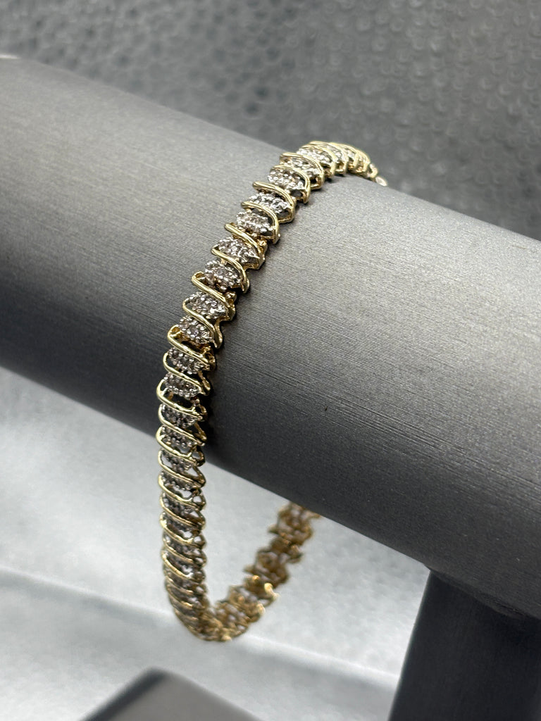 View six of Ladies 10 Karat Yellow Gold Diamond Tennis Bracelet