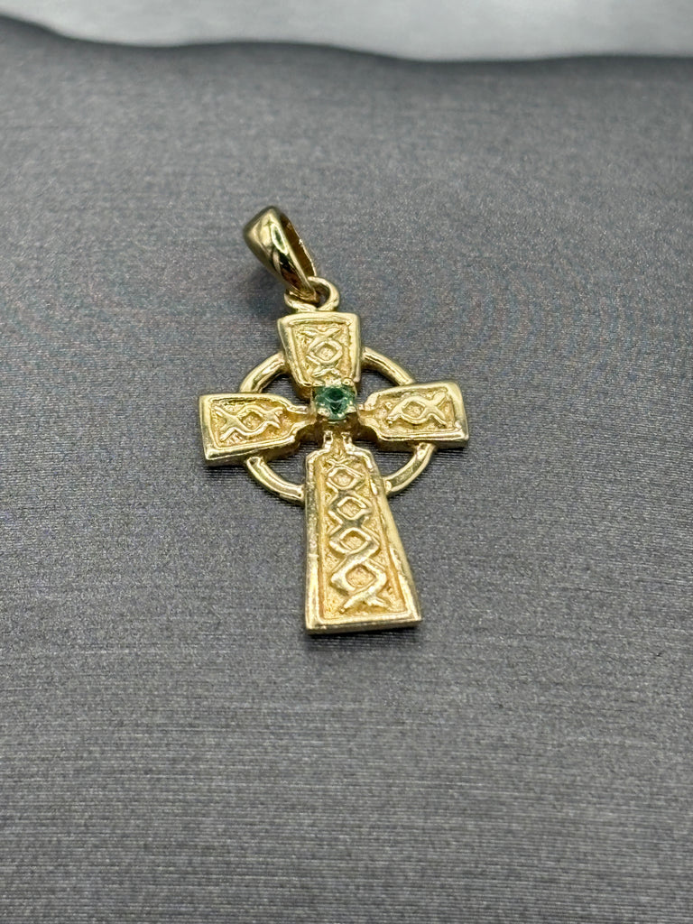 View two of Ladies 10 Karat Yellow Gold Emerald Celtic Cross