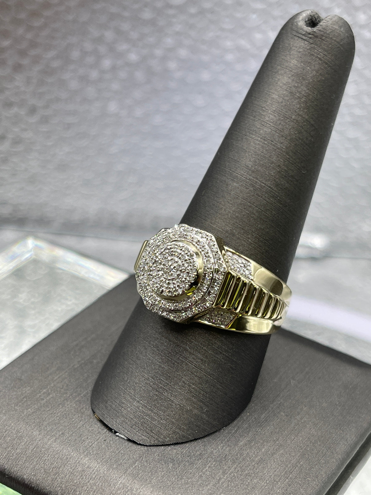 Spectacular Gents/Ladies 10 Karat Yellow Gold Diamond Rolex Style Ring