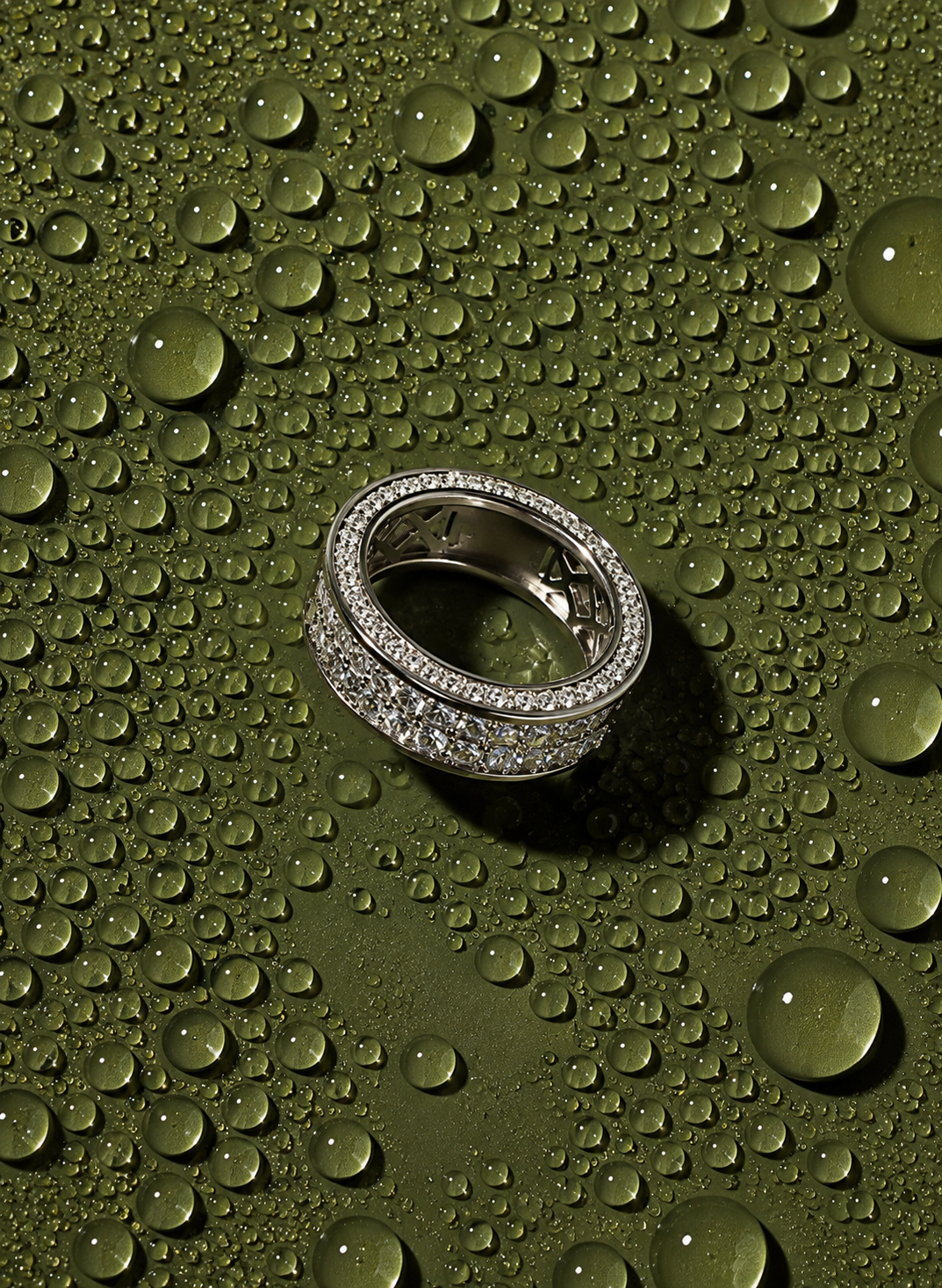 A Gorgeous Ladies 14 Karat White Gold Diamond Band
