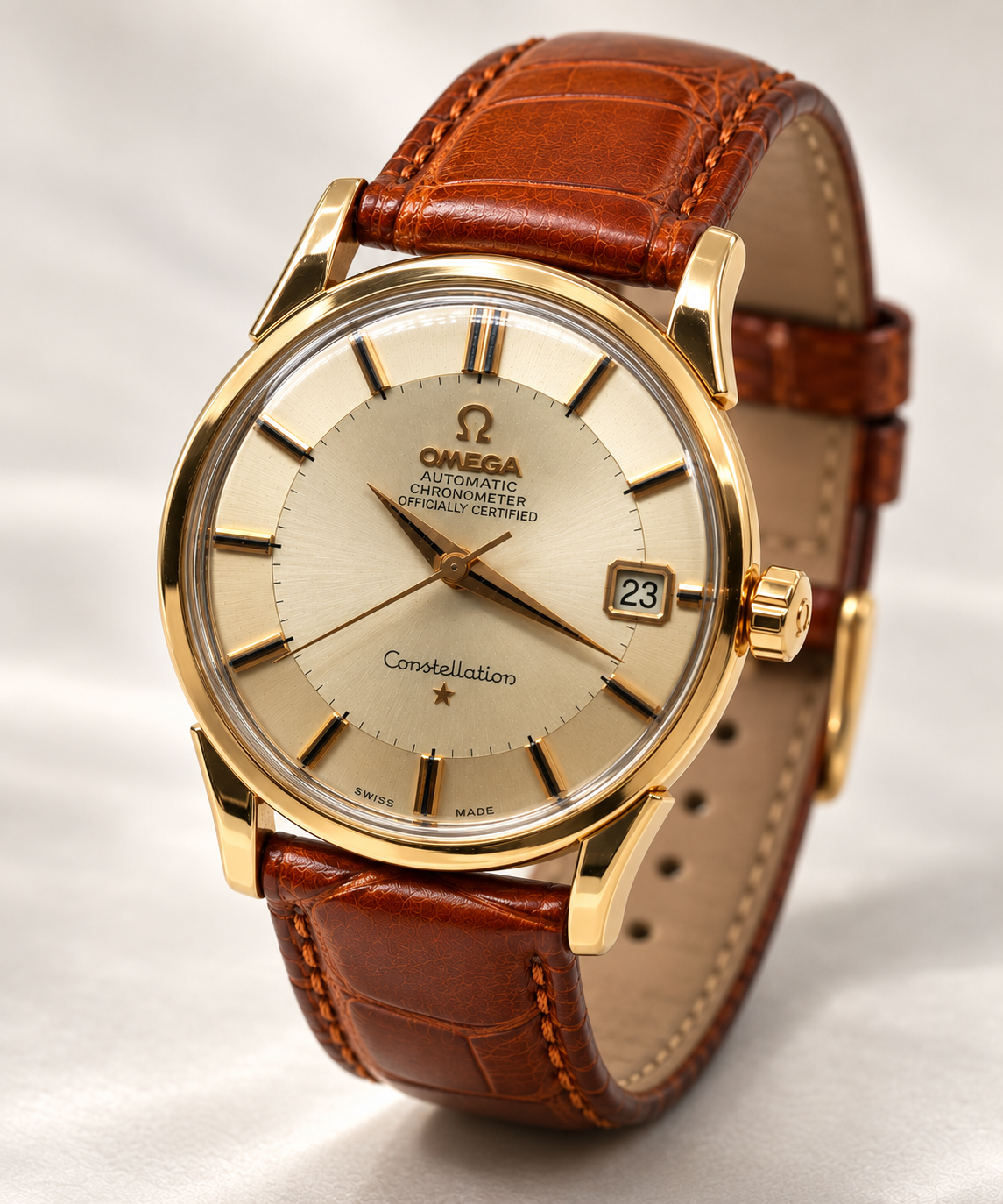 Vintage Omega 18kt Constellation Pie Pan Chronometer Watch