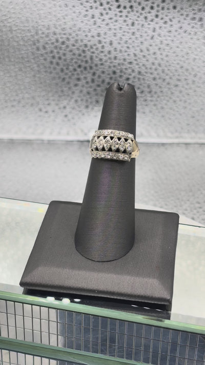 Vintage Ladies 14 Karat White Gold Diamond Band Ring