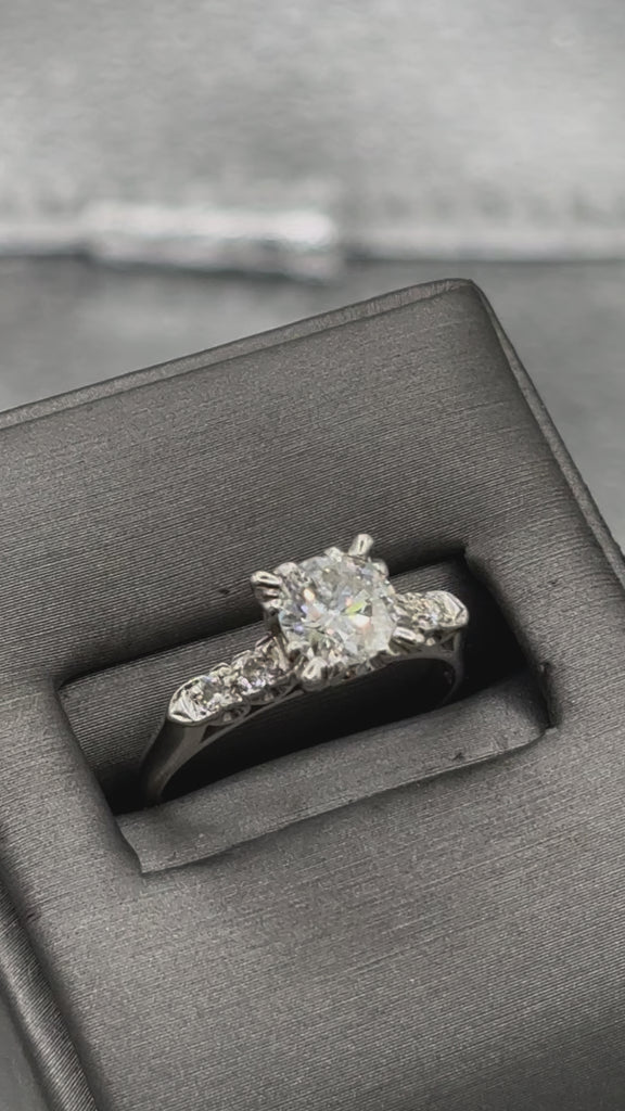 Movie of Ladies Vintage 14 Karat White Gold Diamond Engagement Ring