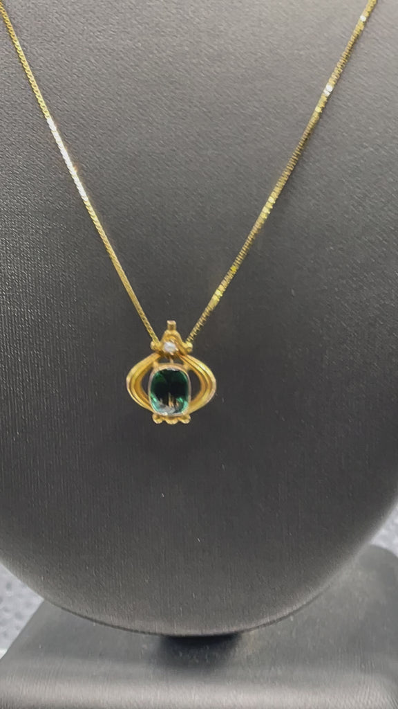 Movie of Ladies Antique Beautiful 14 Karat Solid Yellow Gold Emerald and Diamond Necklace