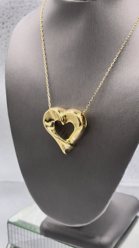 18 Karat Yellow Gold 3 Dimensional Floating Heart Pendant & Chain