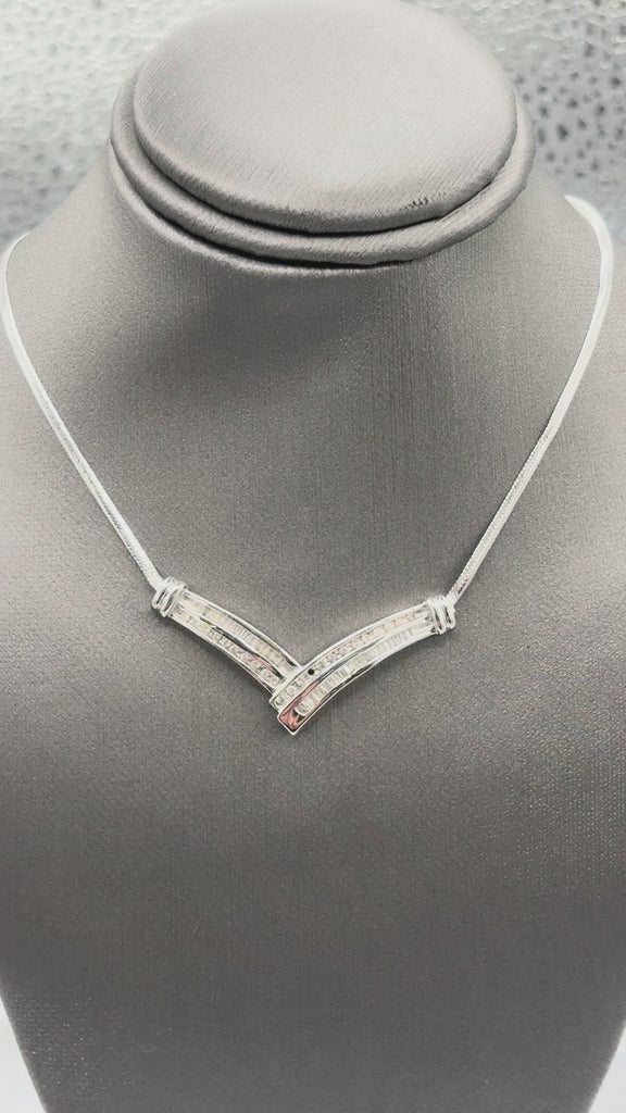 10 Karat White Gold Ladies Diamond V Spray Necklace
