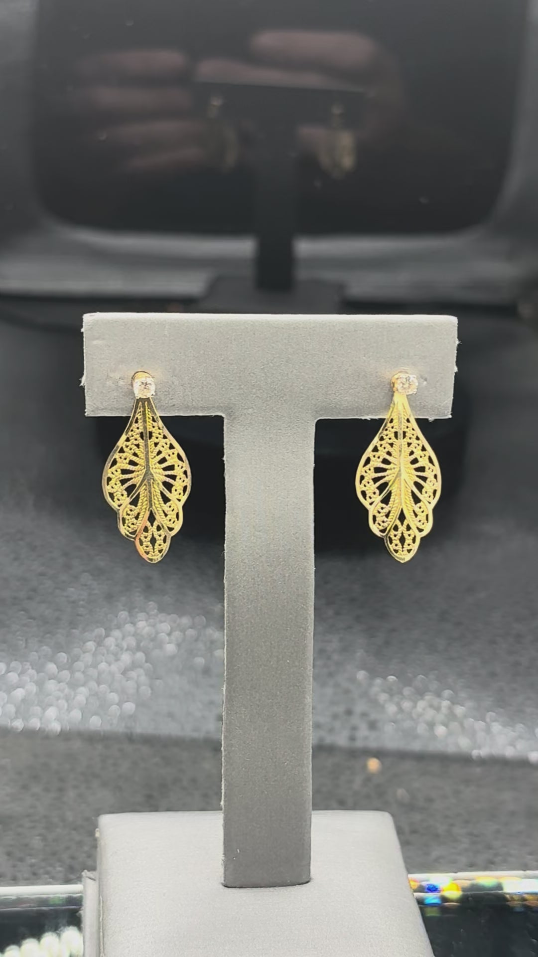 14kt solid yellow gold diamond stud earrings with gold filigree jackets
