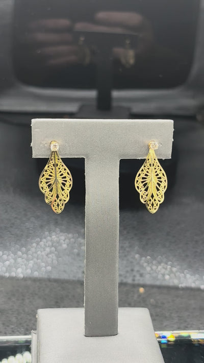 14kt solid yellow gold diamond stud earrings with gold filigree jackets