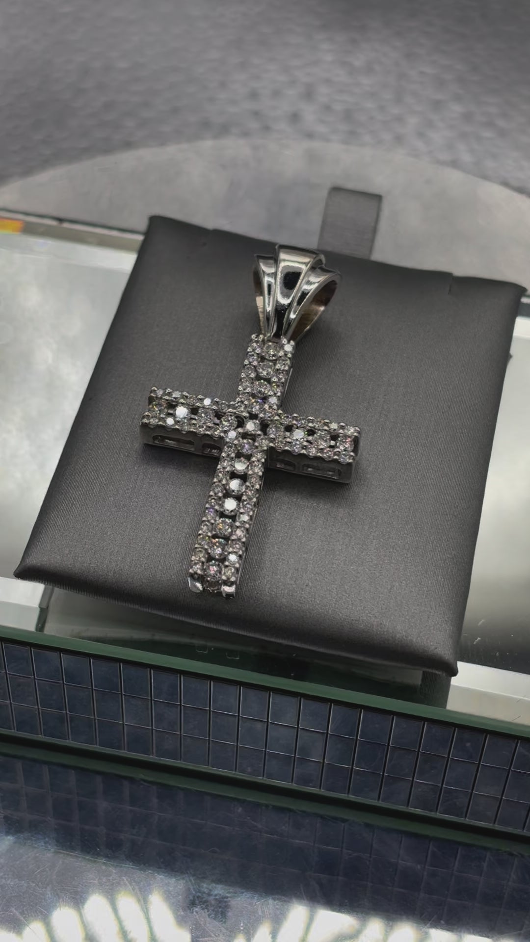 Movie of Ladies / Gents 14 Karat White Gold Diamond Cross Pendant