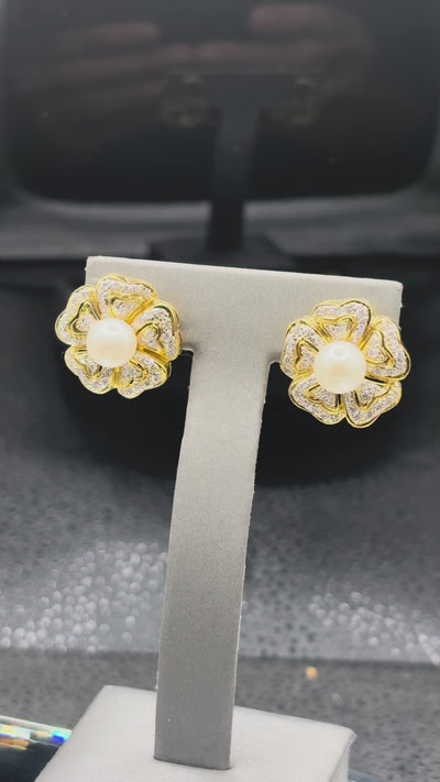 18 Karat Yellow Gold Ladies Diamond & Pearl Floral Earrings with filagree petals