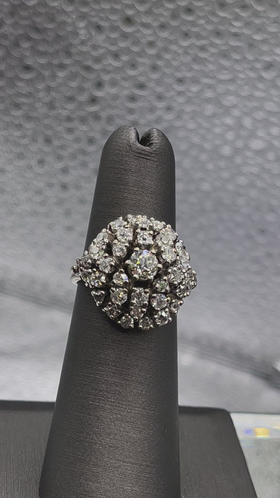 Movie of Ladies Antique Platinum Diamond Bouquet Ring