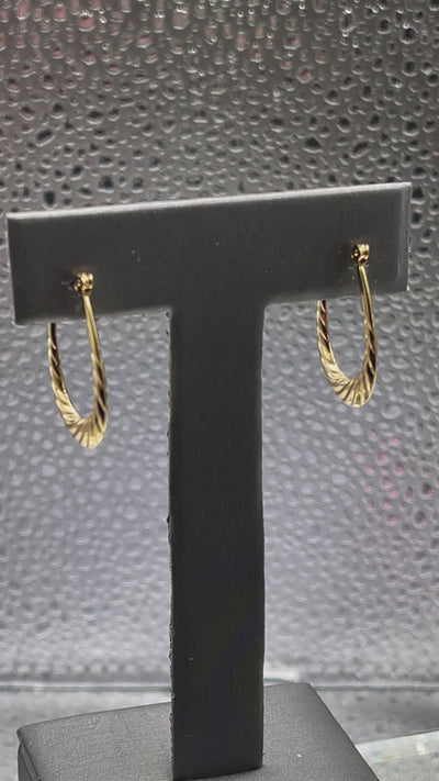 Ladies 14 Karat Solid Yellow Gold Oval Hoop Earrings