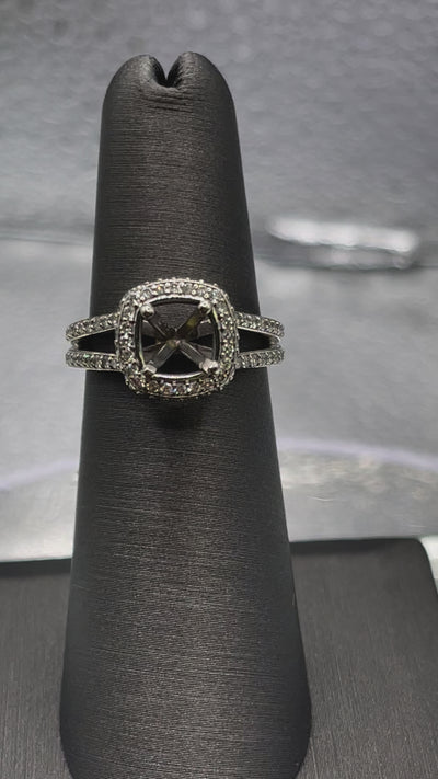 Ladies 14 Karat White Gold Diamond Engagement Ring Remount