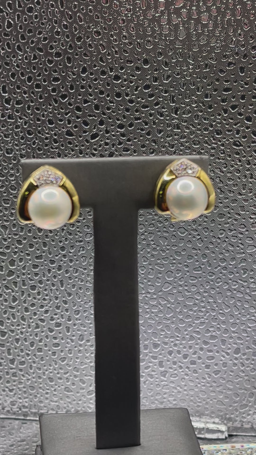 Ladies 14 Karat Solid Yellow Gold Pearl and Diamond Earrings