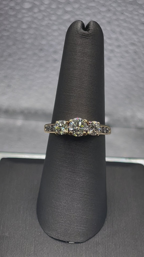 Movie two of Vintage 14 Karat Yellow Gold Diamond Engagement Ring