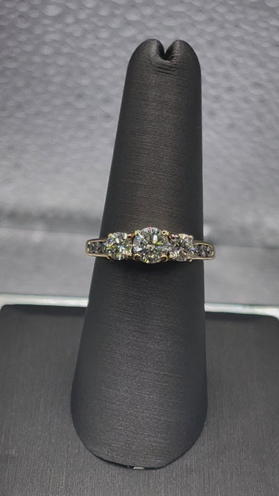 Movie two of Vintage 14 Karat Yellow Gold Diamond Engagement Ring