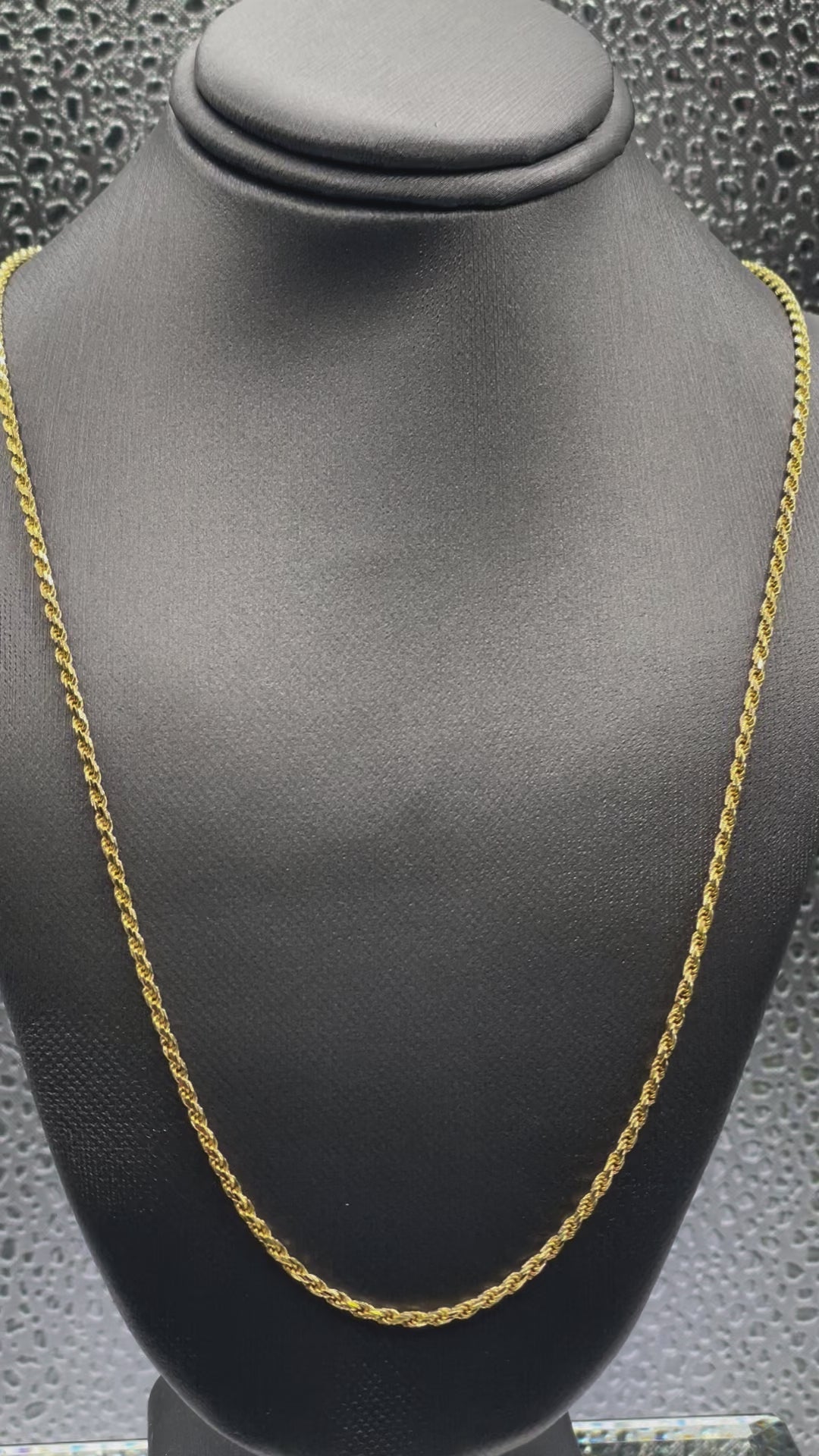 Movie of Ladies Imported 14 Karat Solid Yellow Gold Di-Cut Rope Chain